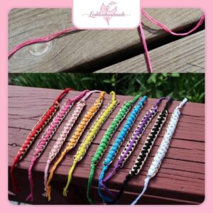 vòng tay handmade bằng chỉ nhiều màu